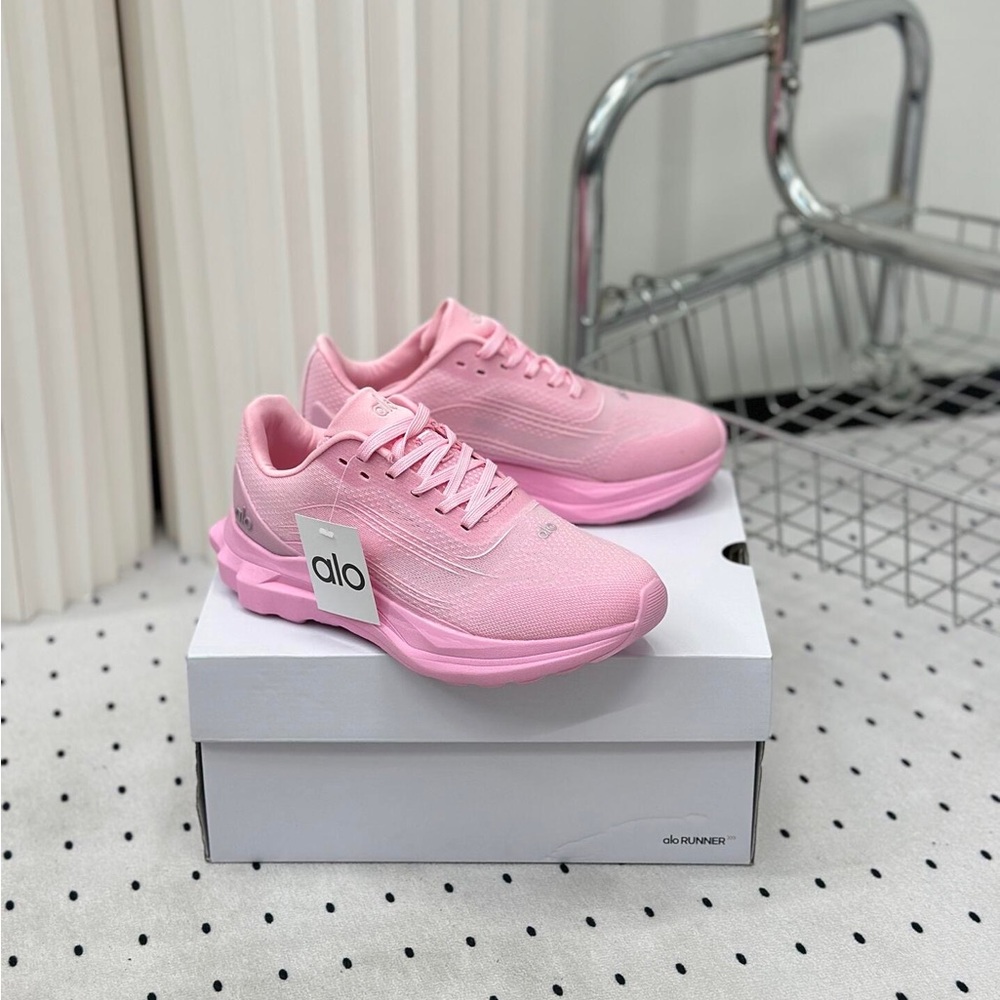 Alo Yoga Runner Pink Athletic Shoes